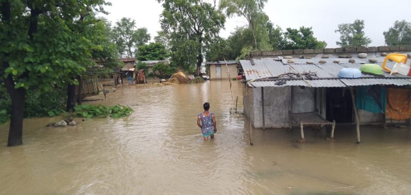 भजनी र टीकापुरमा डुबान