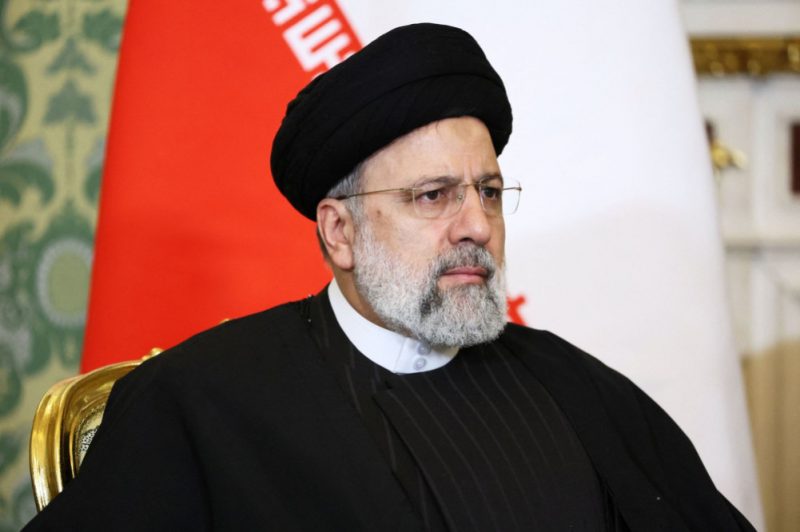 इरानमा राष्ट्रपतिको निधन